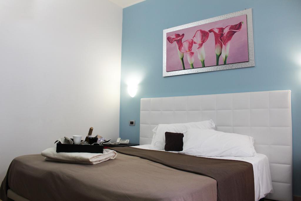 Hotel Vittorio Emanuele Floridia Rum bild